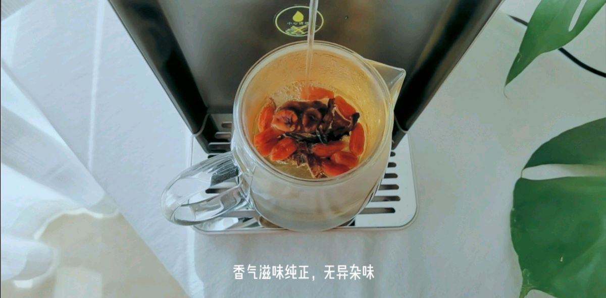 秋季润肺润喉罗汉果雪梨蜂蜜茶