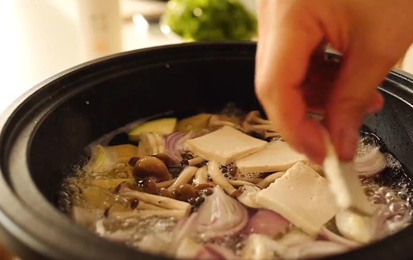 秋日暖食丨千页豆腐豆乳暖锅