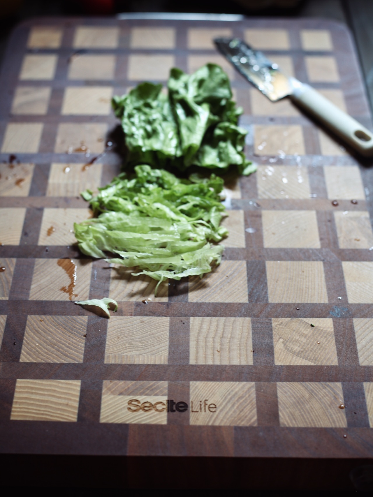 去油低脂虾仁番茄沙拉