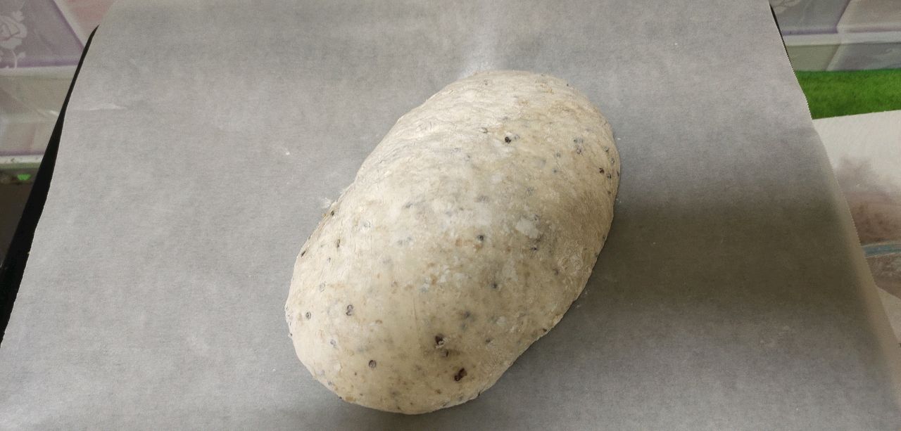 全麦藜麦葡萄干面包
