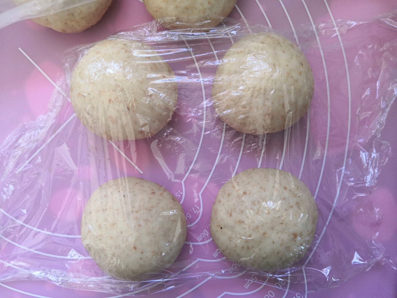 全麦紫米肉松华夫饼