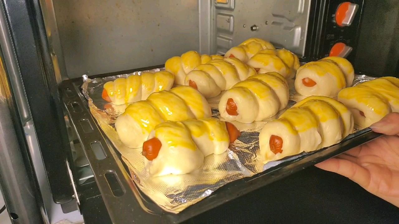 热狗肠面包