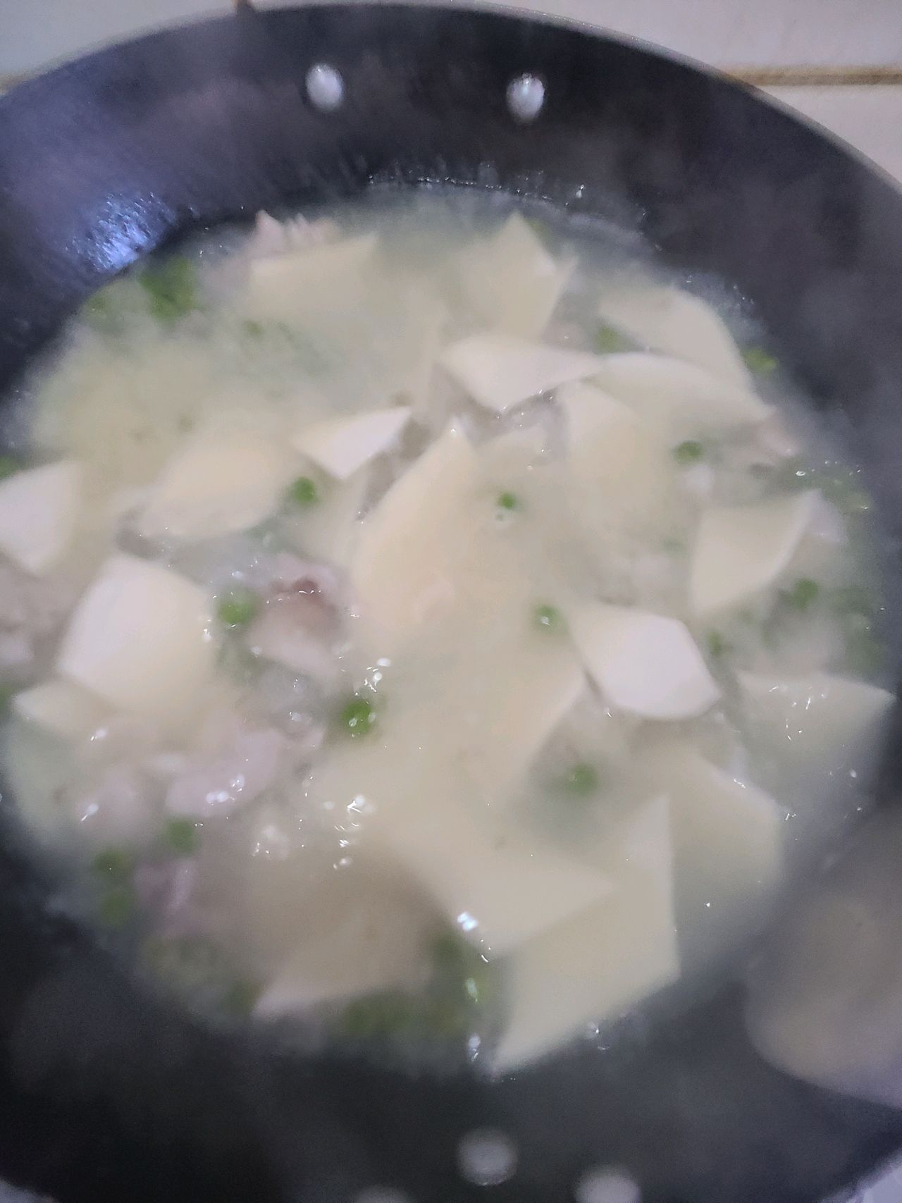热乎软烂的滑肉烩面片