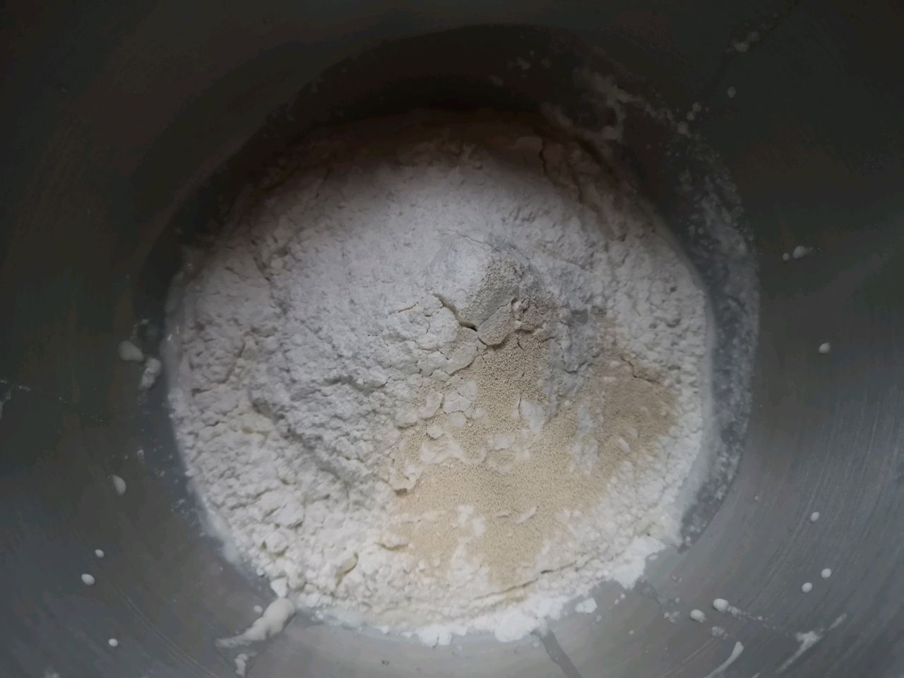 人见人爱的~生吐司