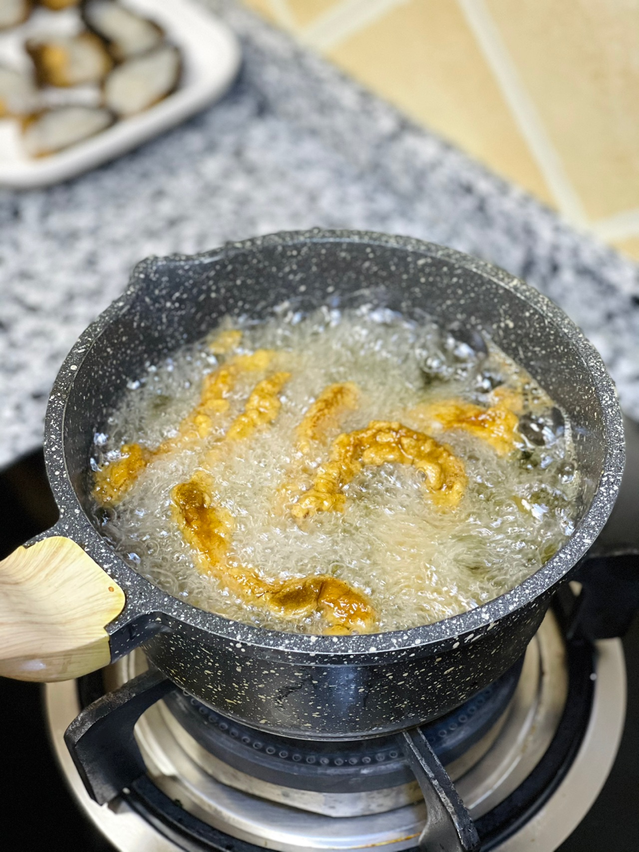 人见人爱的小酥肉