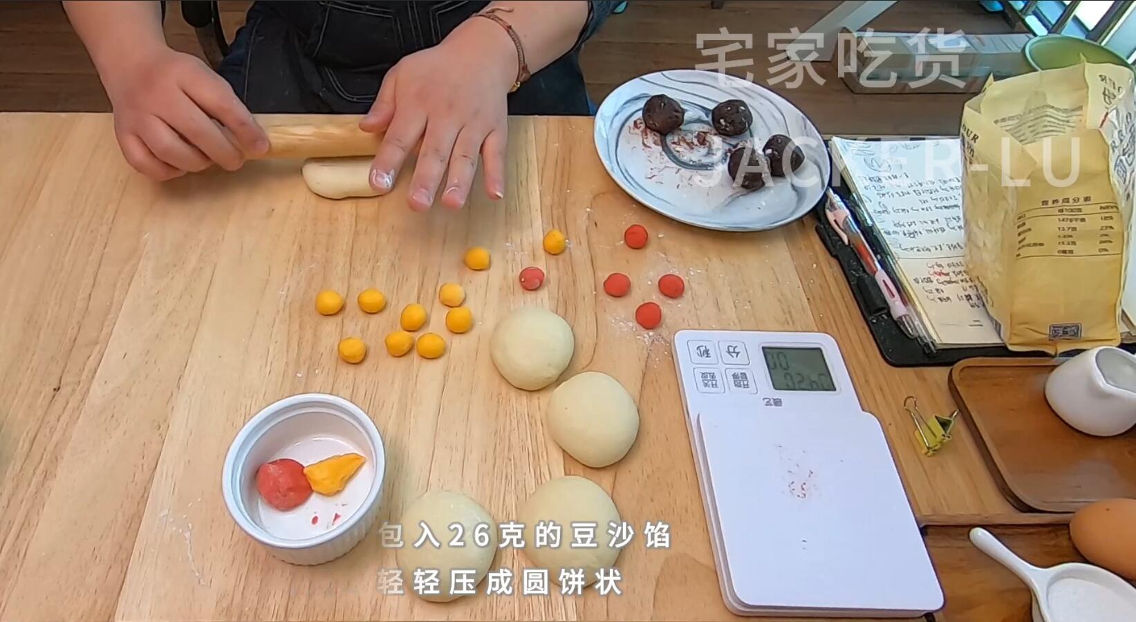 日式红豆面包超人,造型可爱,制作简单不需模具,适合家庭做法。