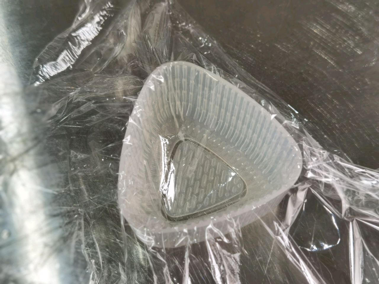 日式金枪鱼饭团