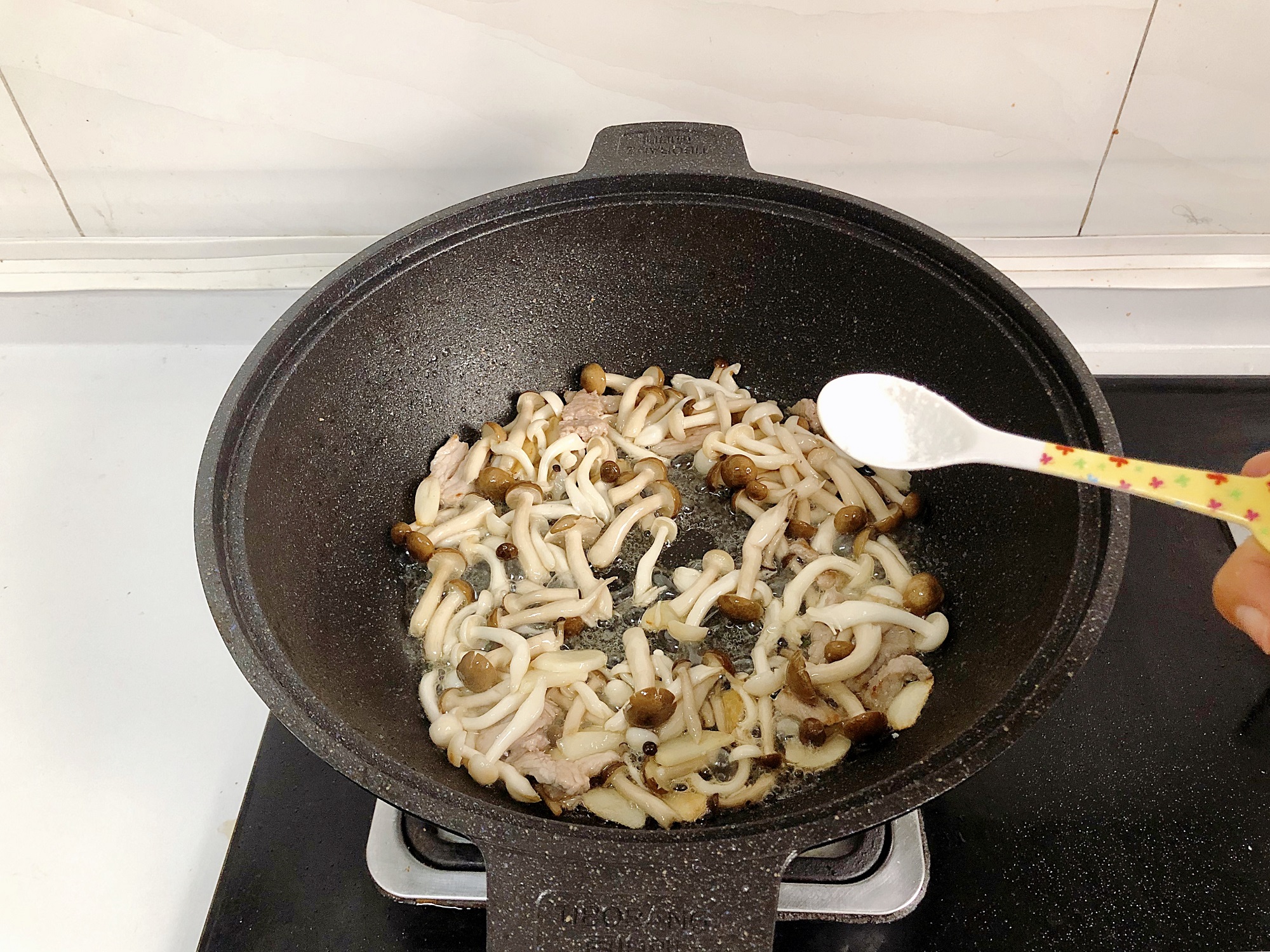 肉炒双菇