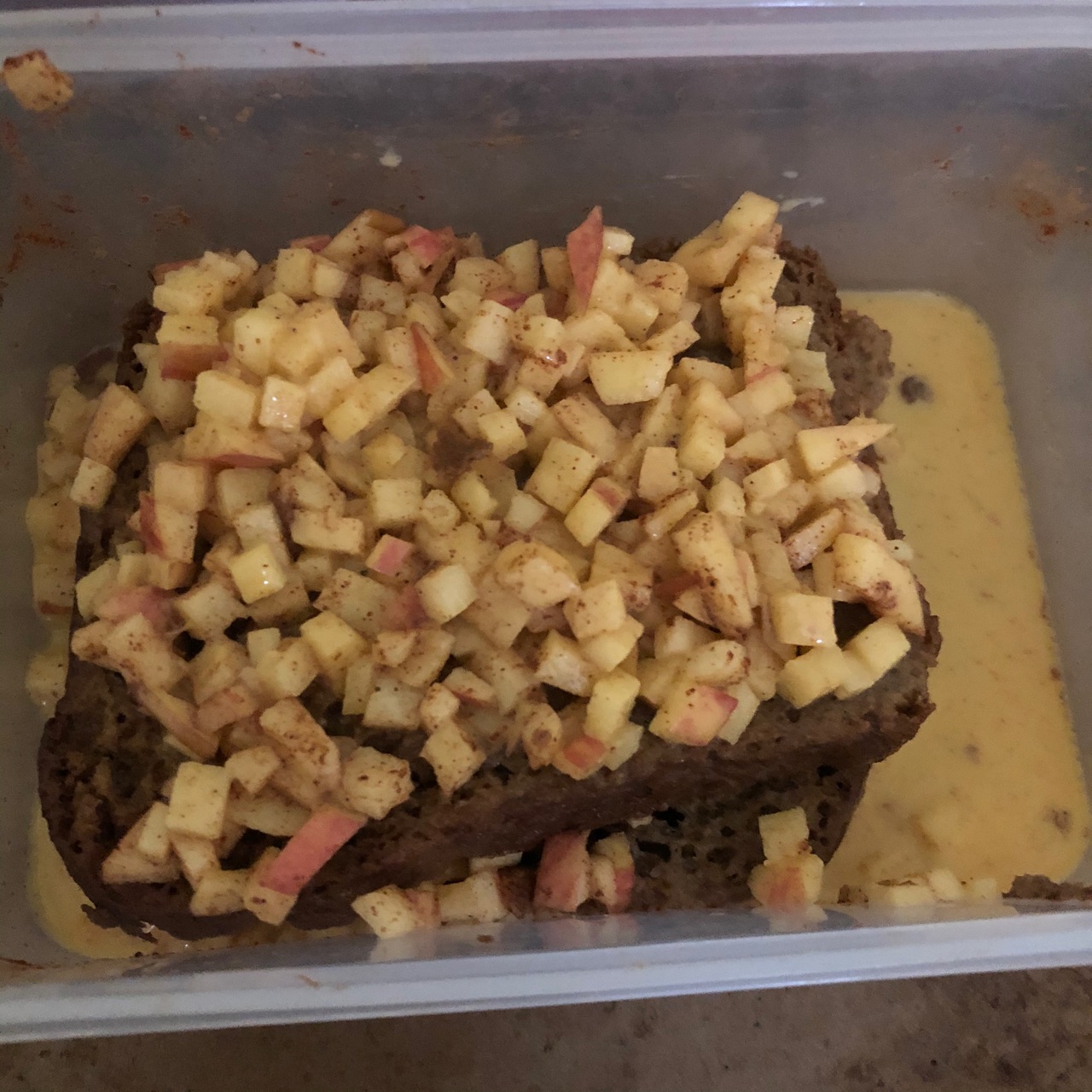 肉桂苹果烤法式吐司