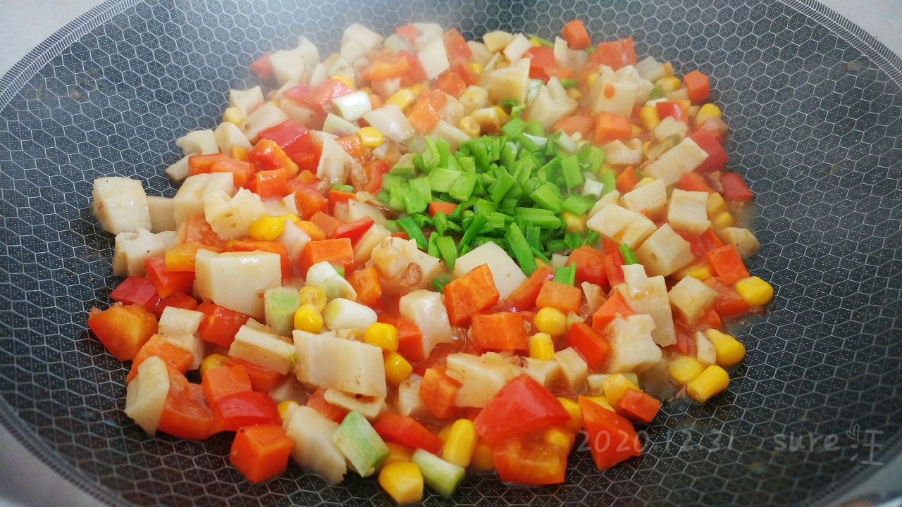 肉酱藕玉什锦粒