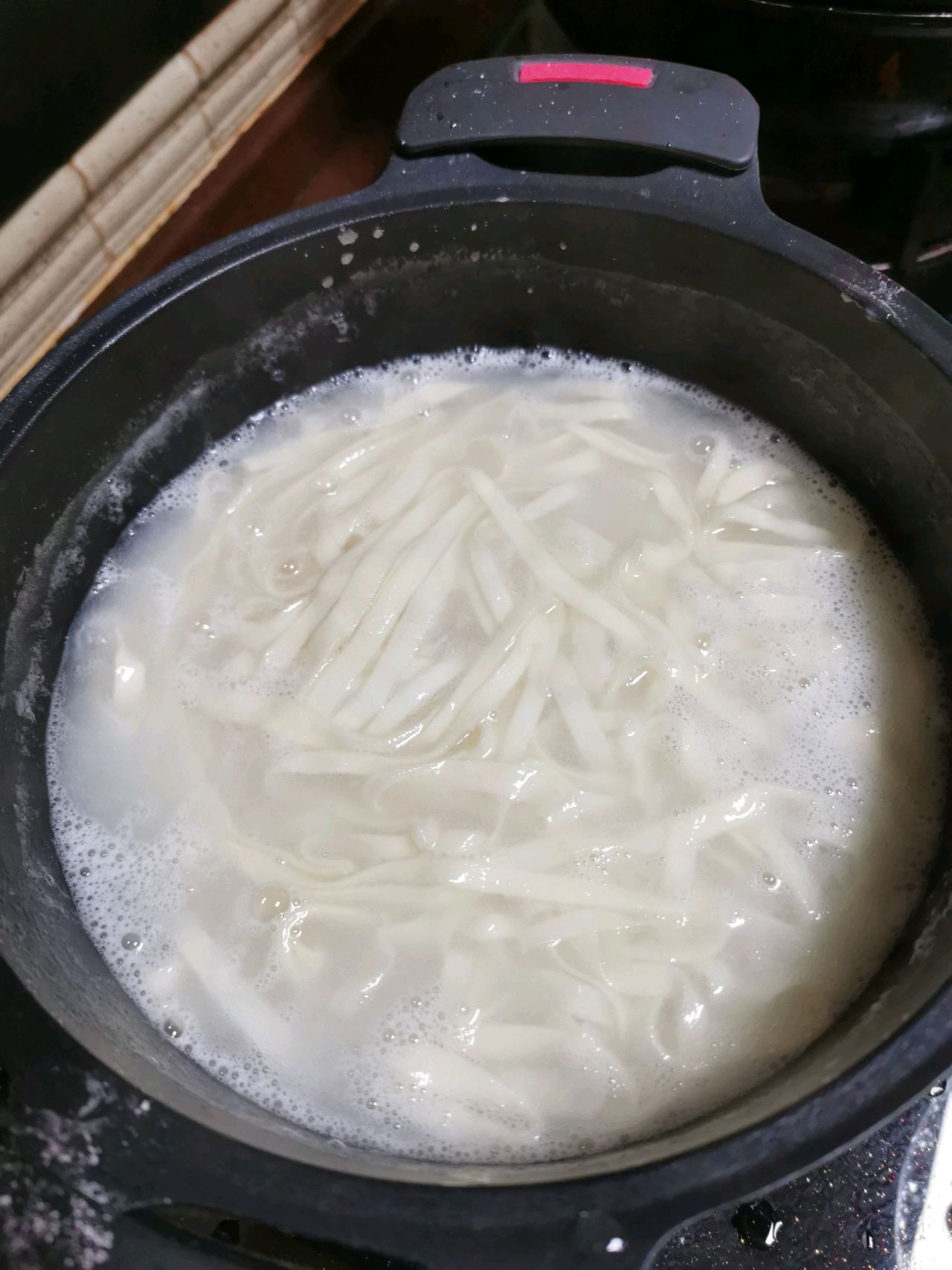 肉酱手擀面