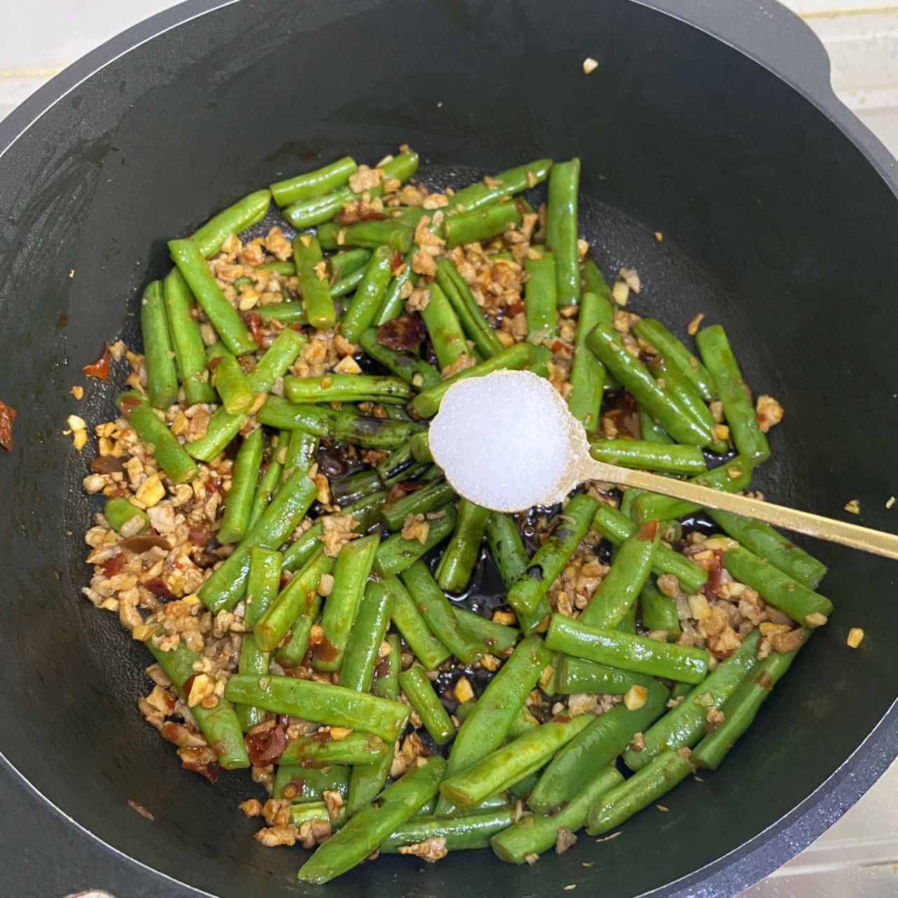 肉末豆角焖面