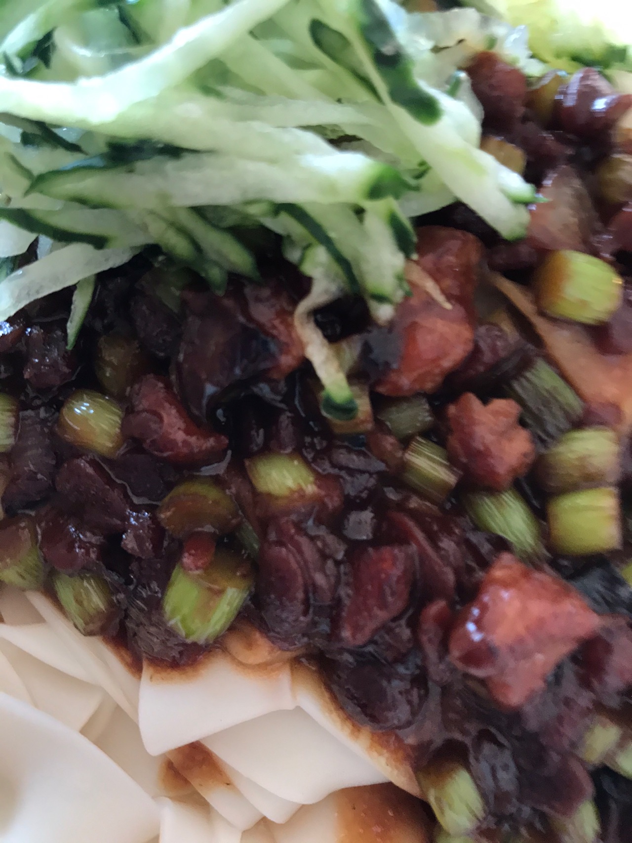 肉沫炸酱面