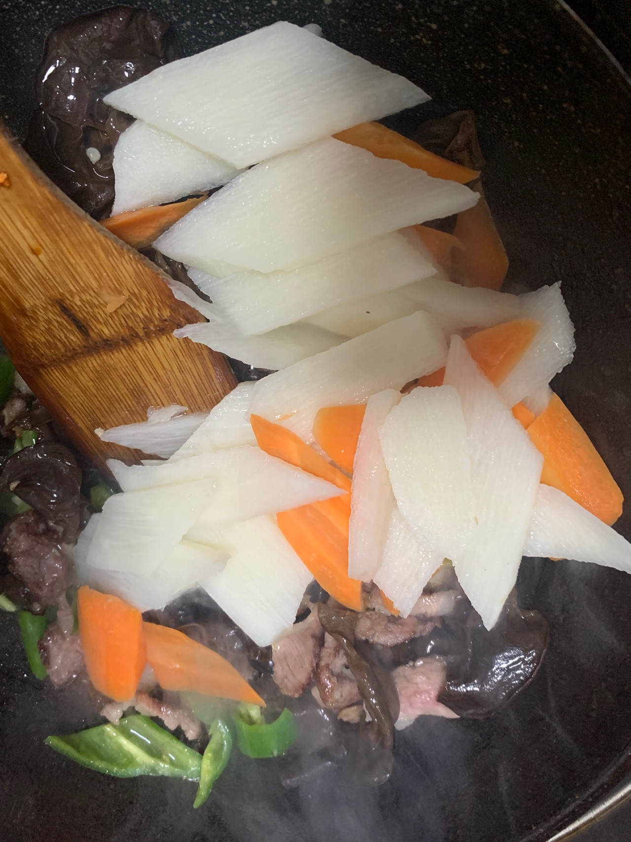 肉片木耳炒山药