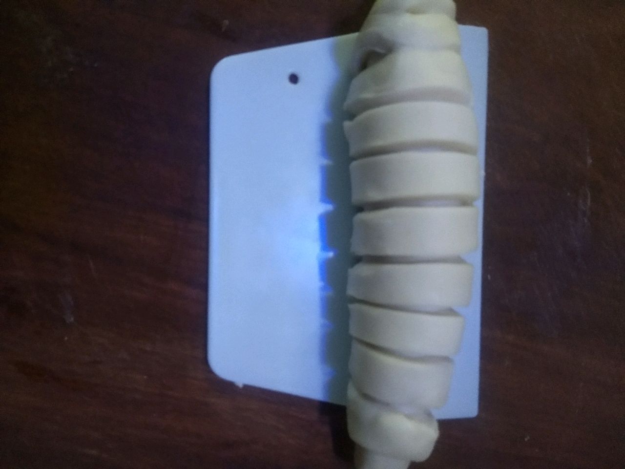 ，柔软拉丝的奶酪巧克力排包