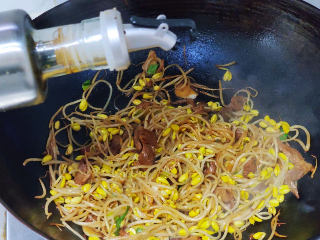 肉丝炒豆芽