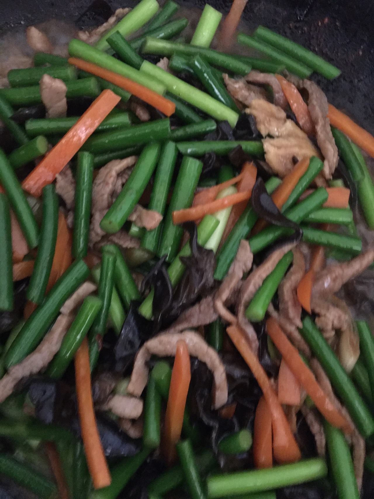 肉丝炒蒜薹