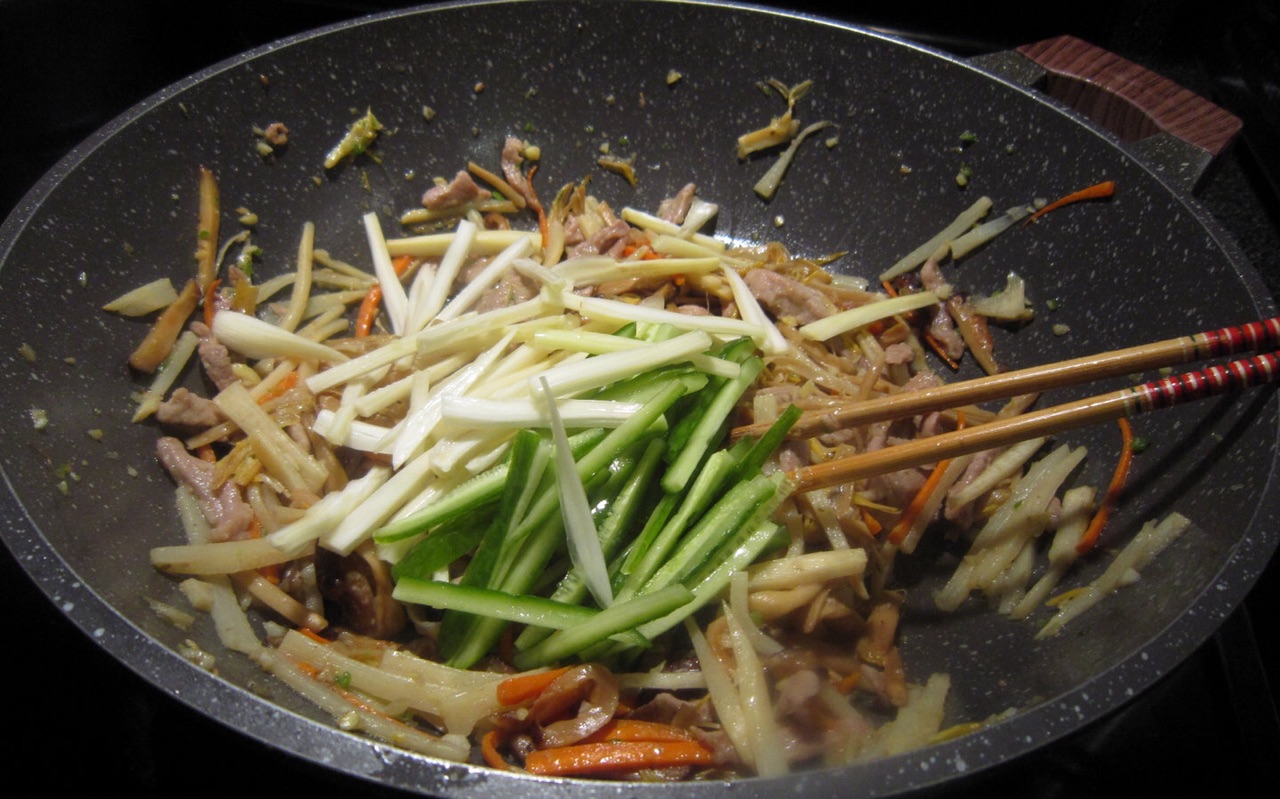 肉丝蔬菜