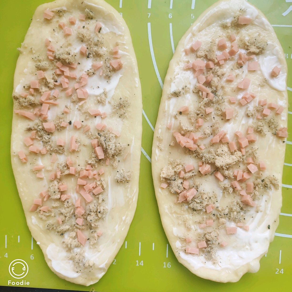 肉松火腿面包