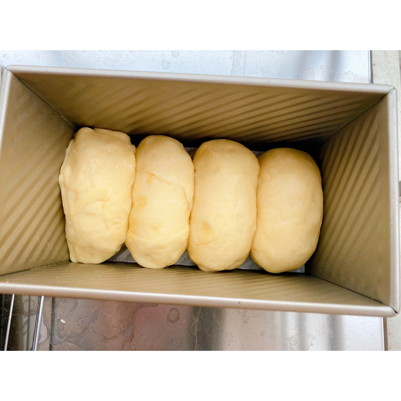 肉松火腿片咸吐司
