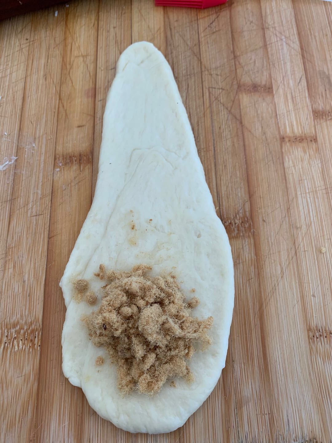 肉松奶香牛角包