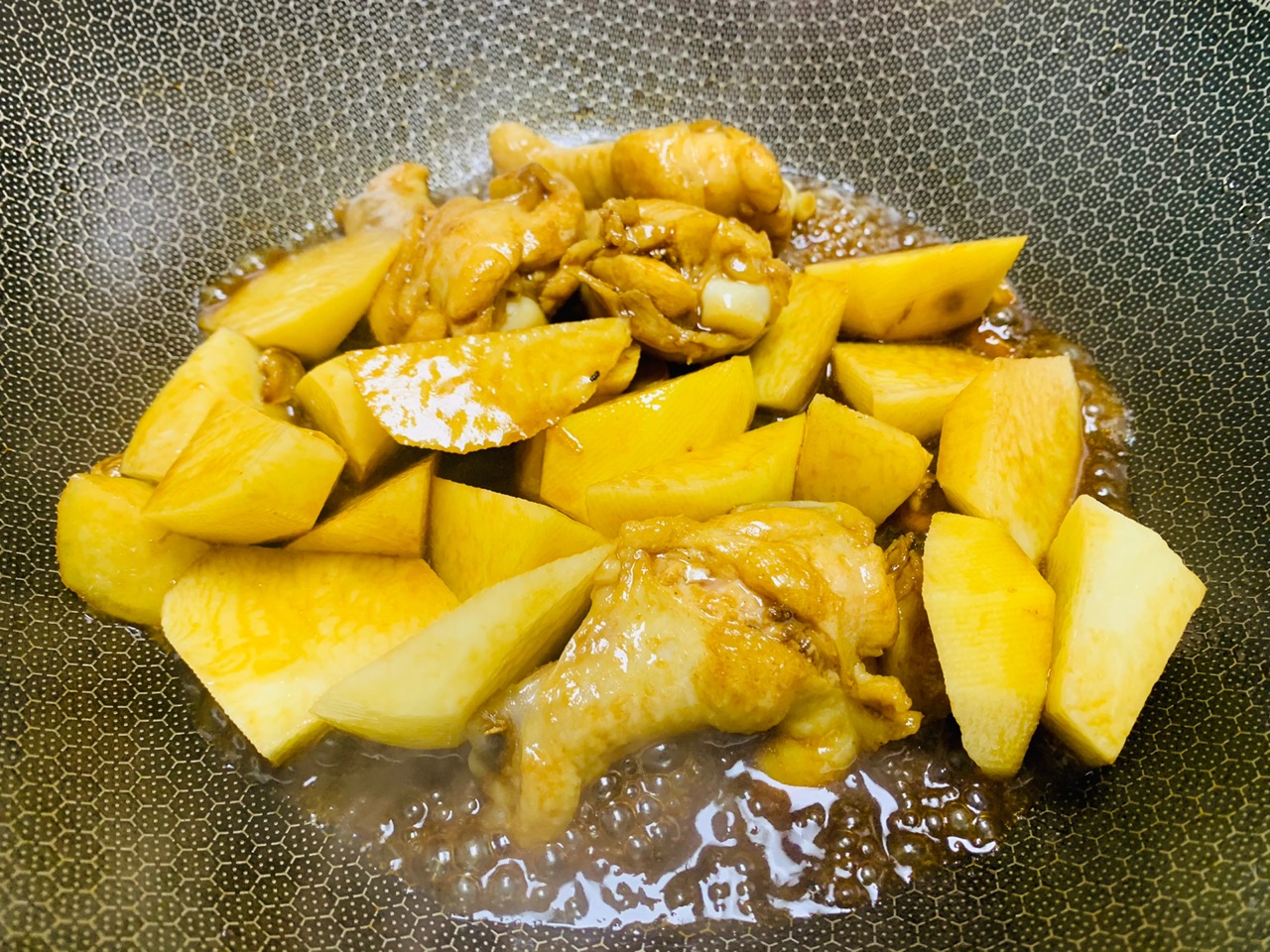 入口即化、裹汁土豆小鸡腿