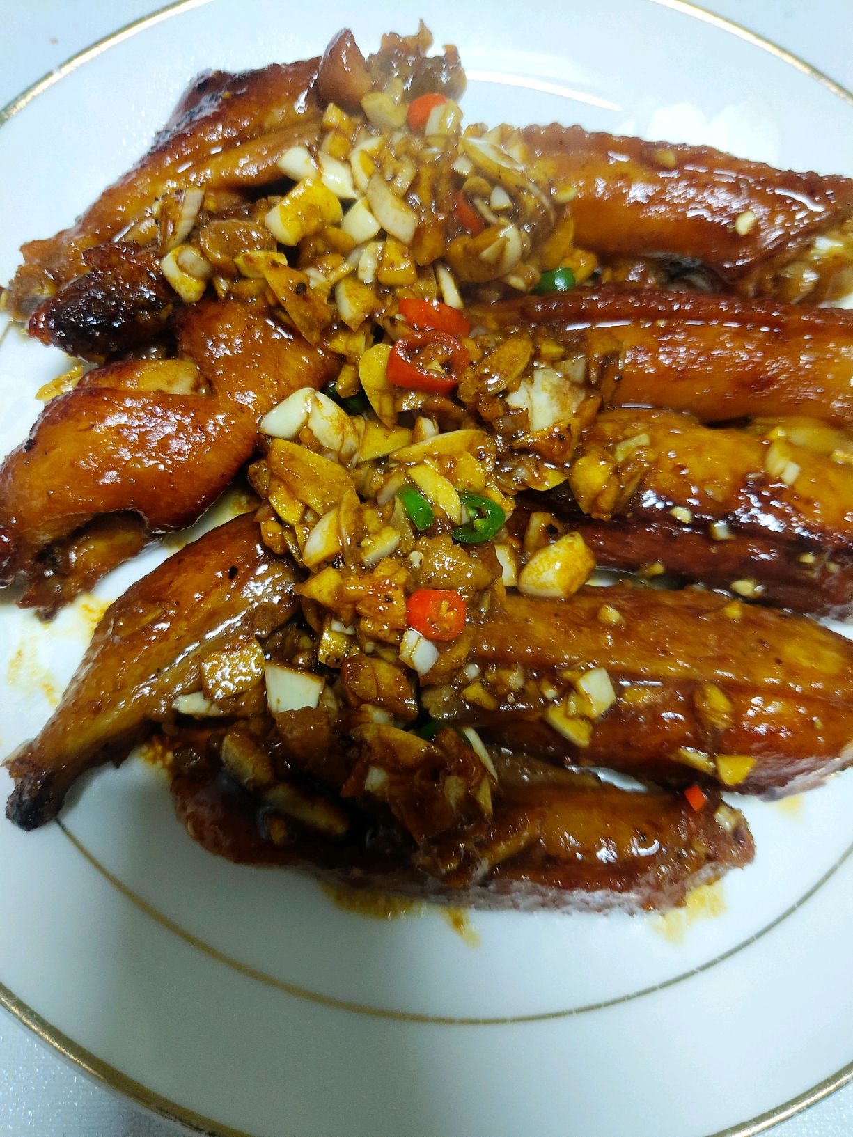 入味的蒜香鸡翅