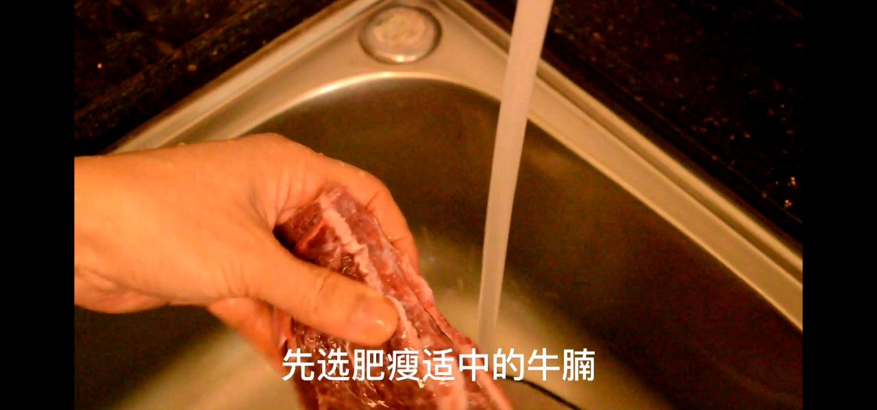 软烂入味的牛腩煲，米饭都吃多几碗