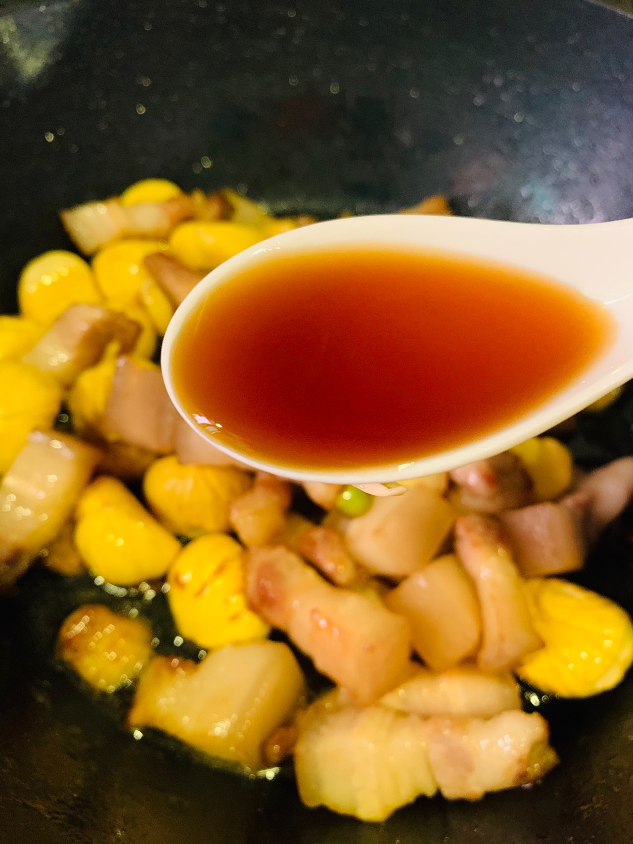 软糯入口即化的板栗红烧肉