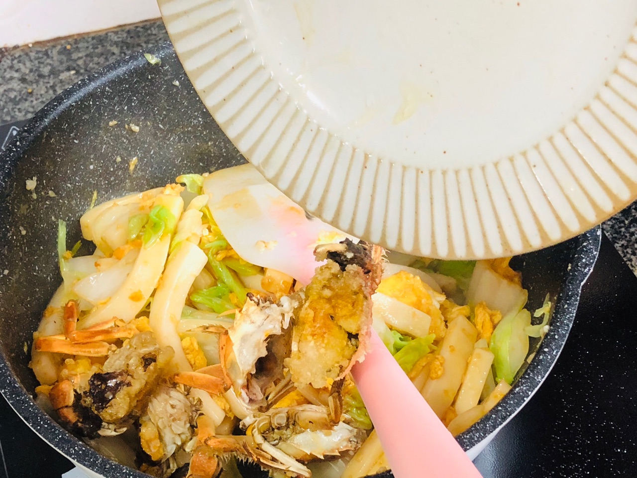 软糯鲜香的蒜香螃蟹