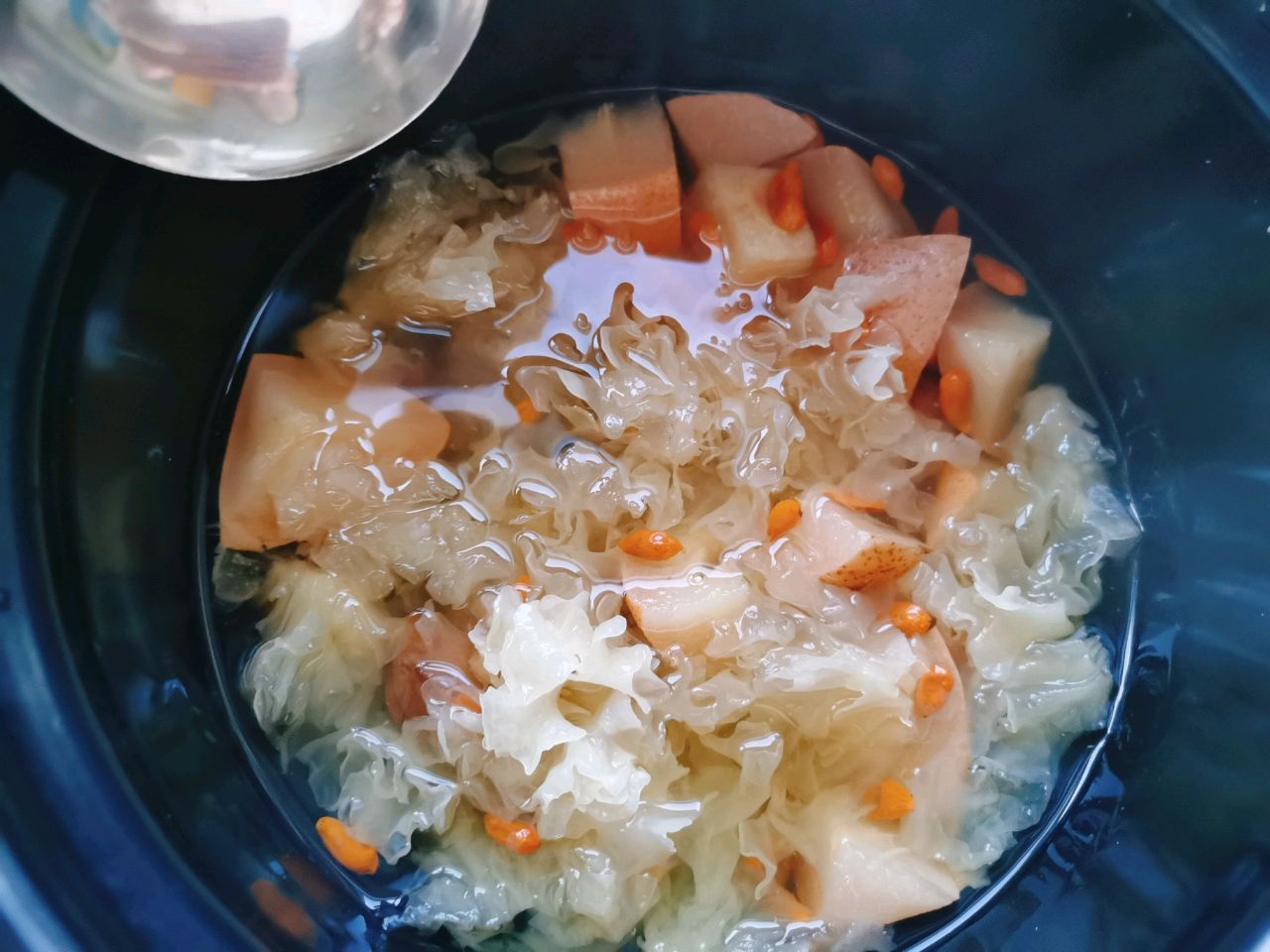 润肺雪梨汤