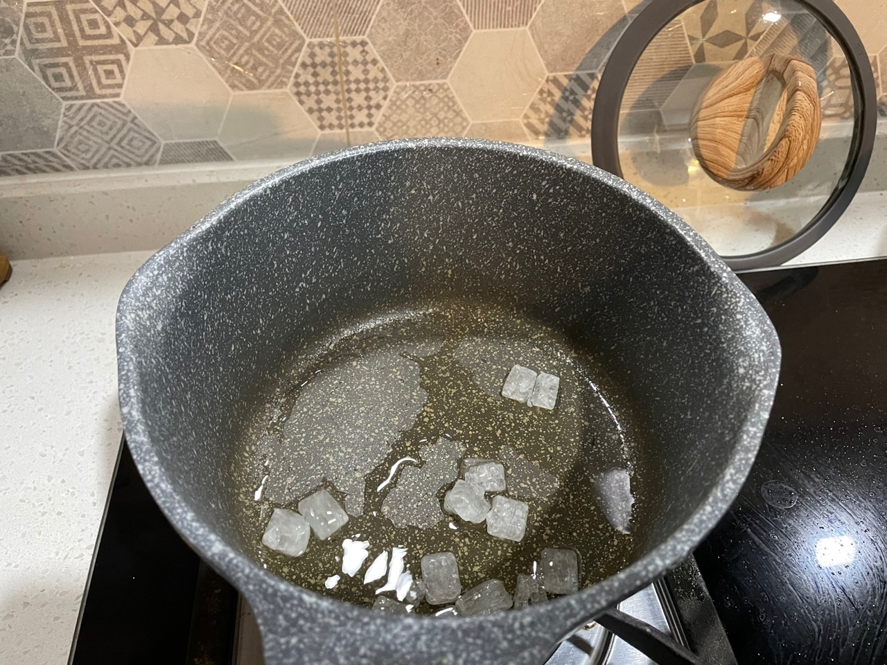 色香味美——鹌鹑蛋红烧肉