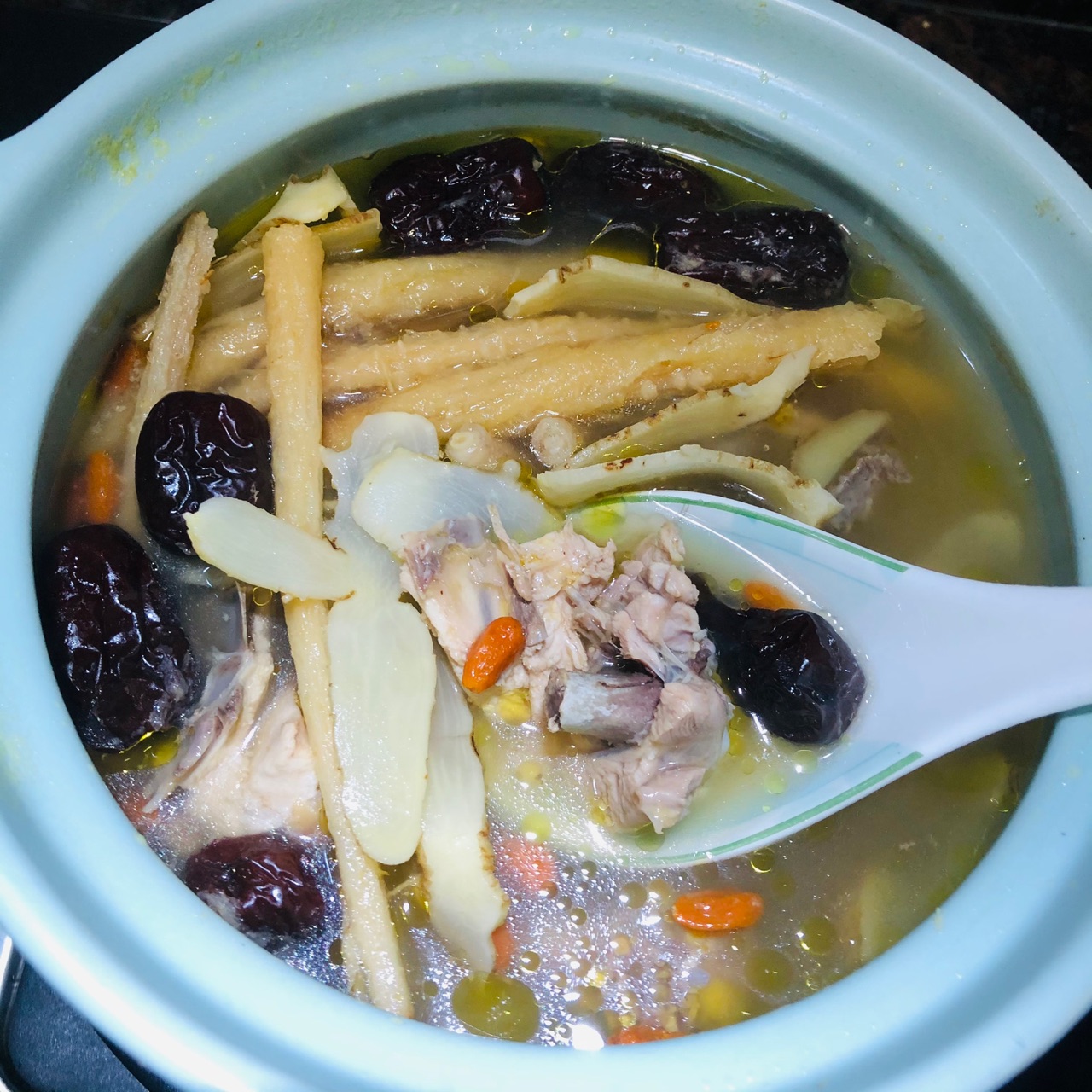沙参玉竹鸡汤