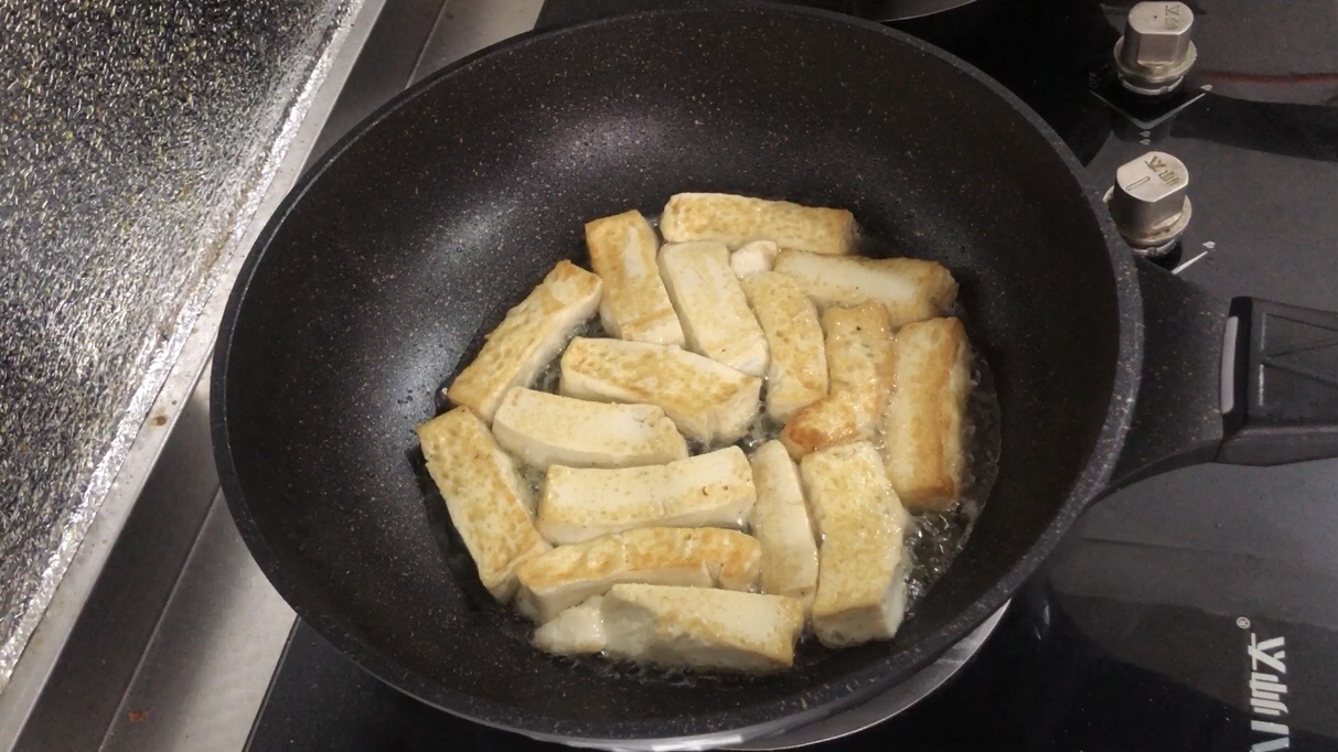 砂锅豆腐煲