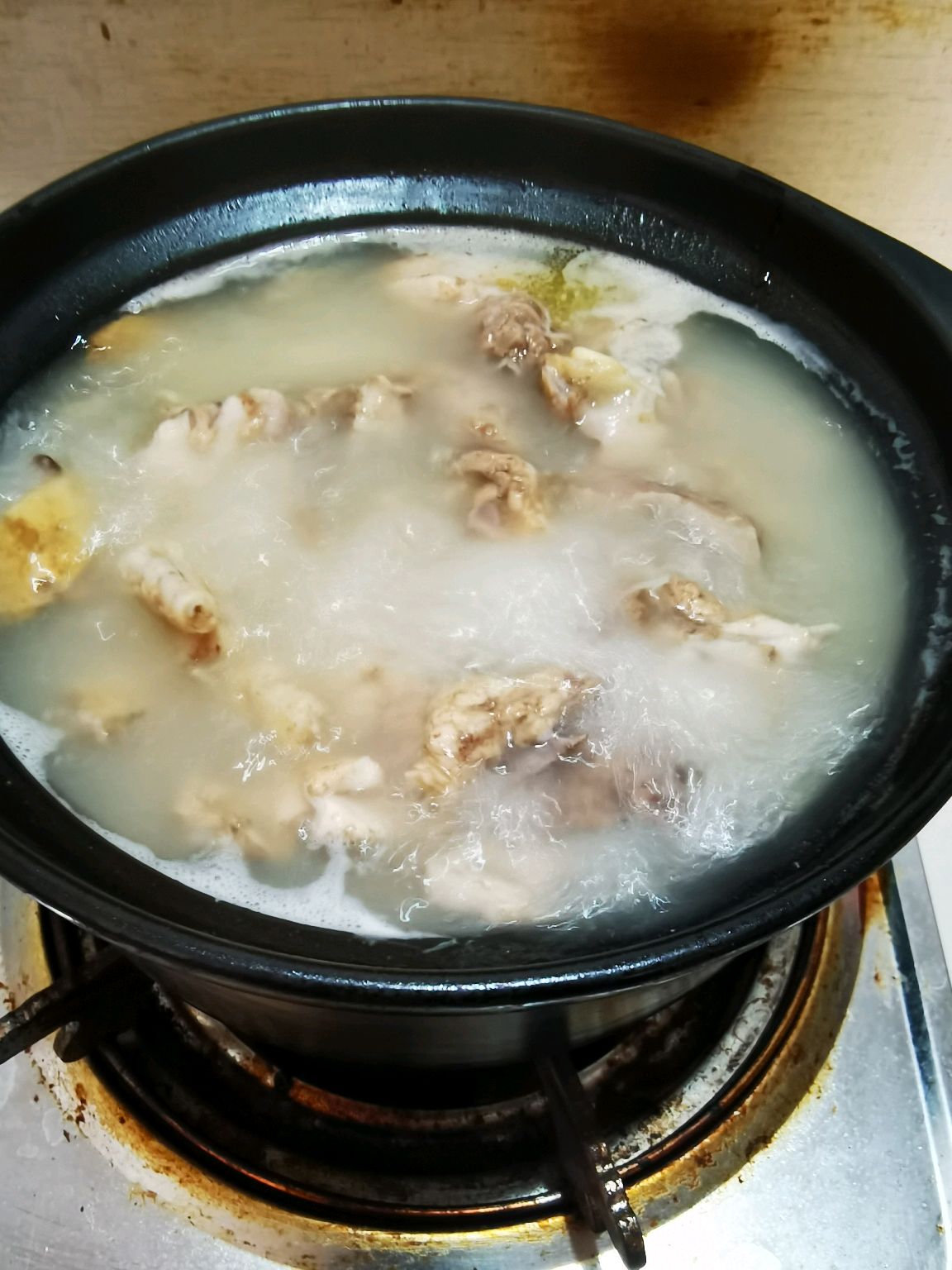 砂锅鸡