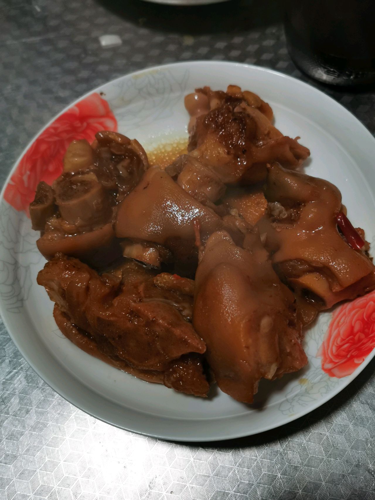 砂锅卤猪蹄