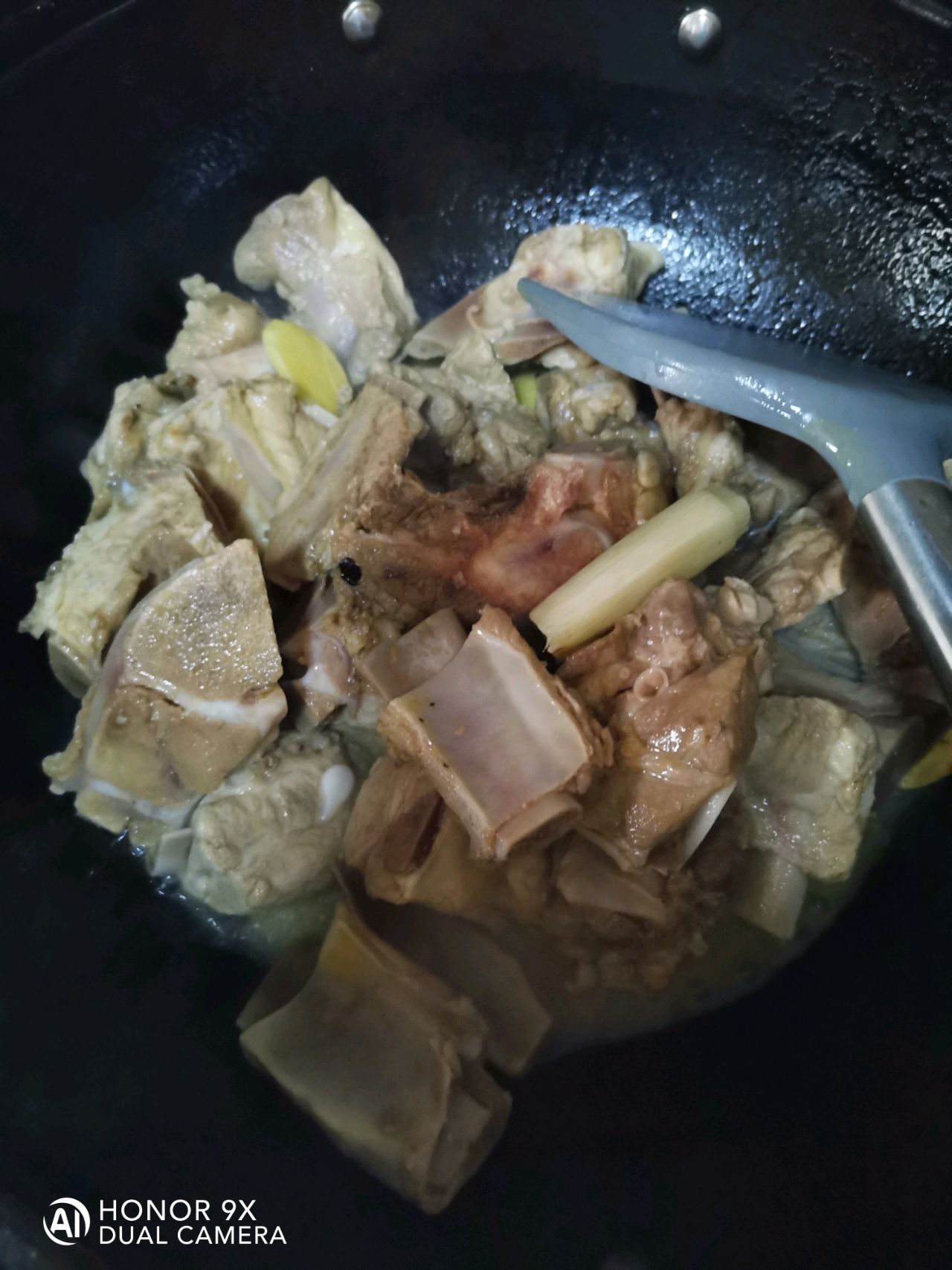 砂锅排骨炖酸菜粉条