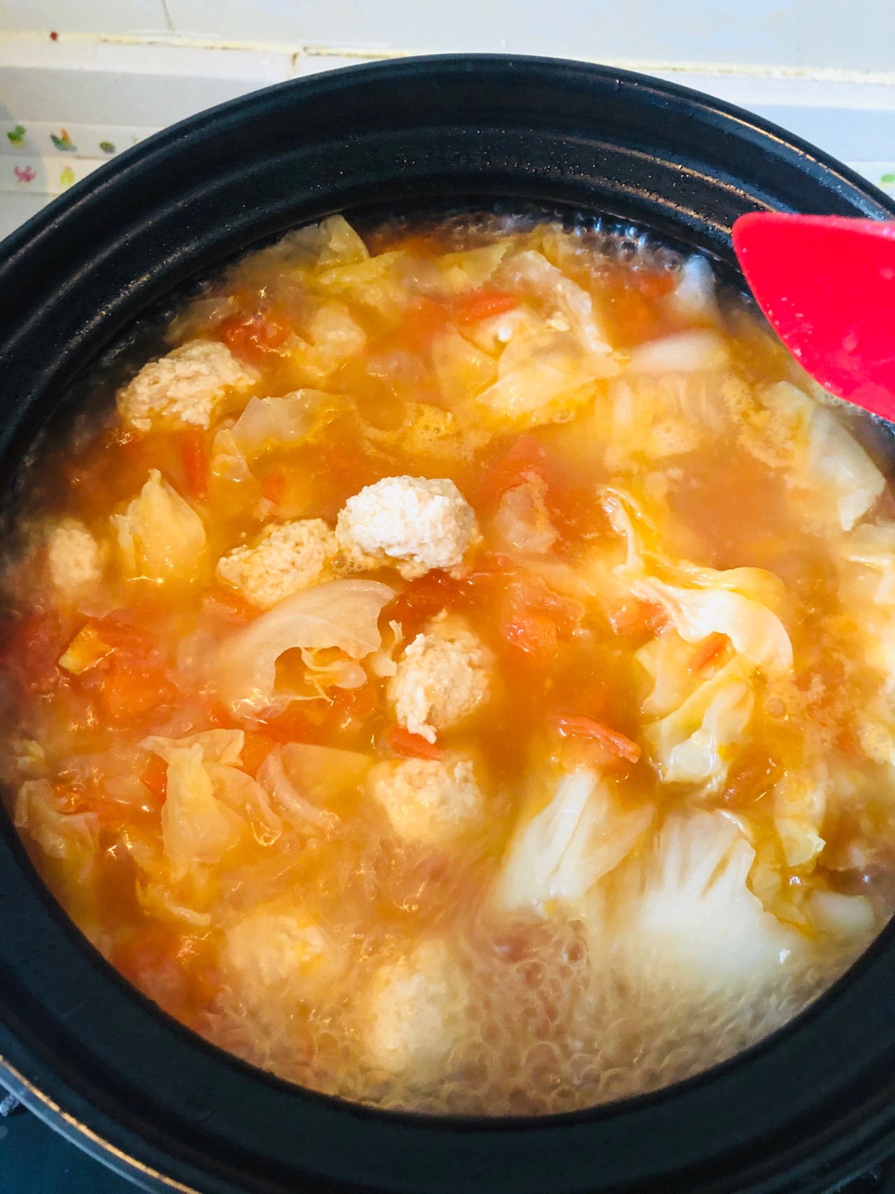 砂锅酸汤鸡肉丸