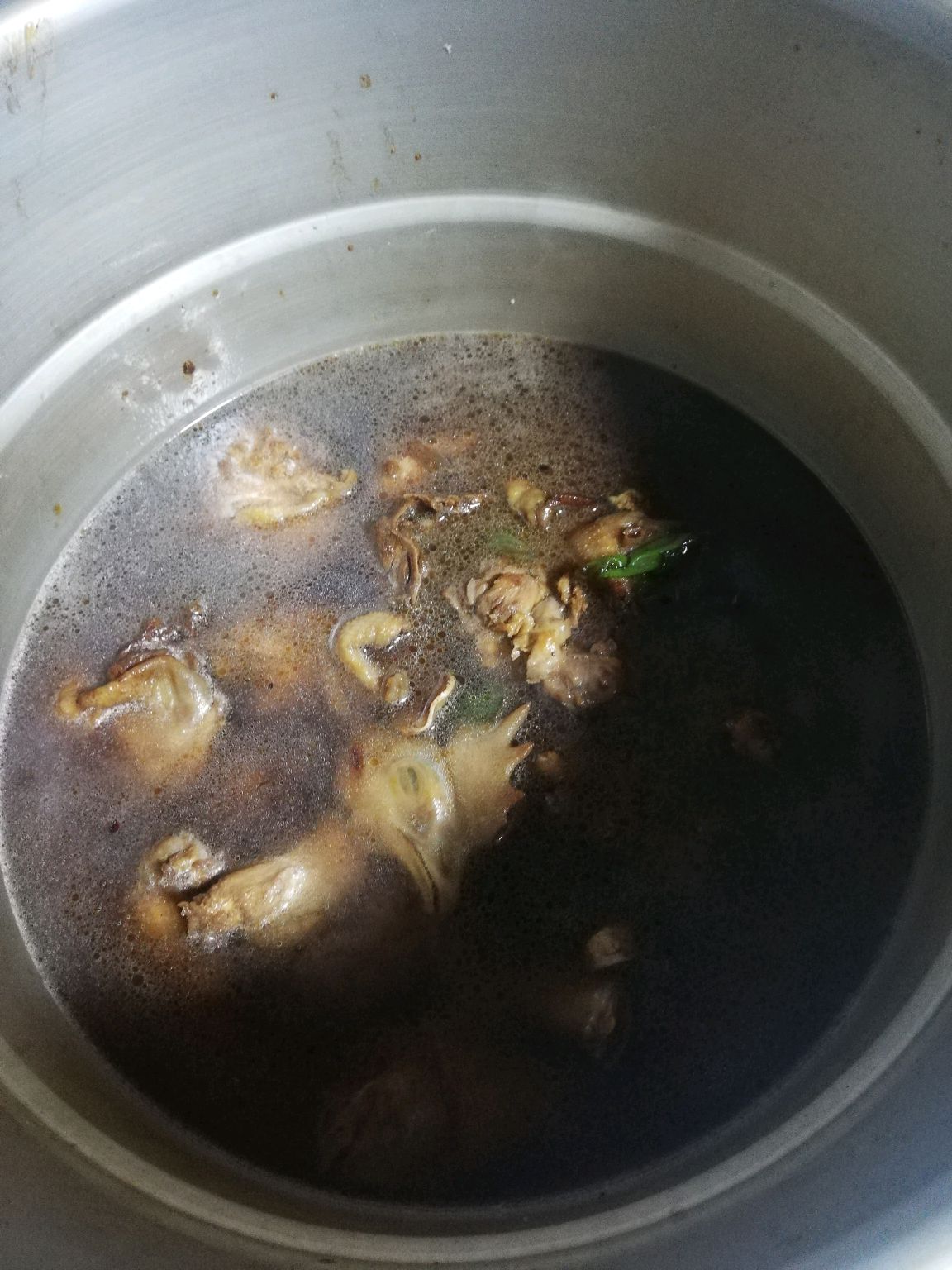 砂锅香菇炖土鸡