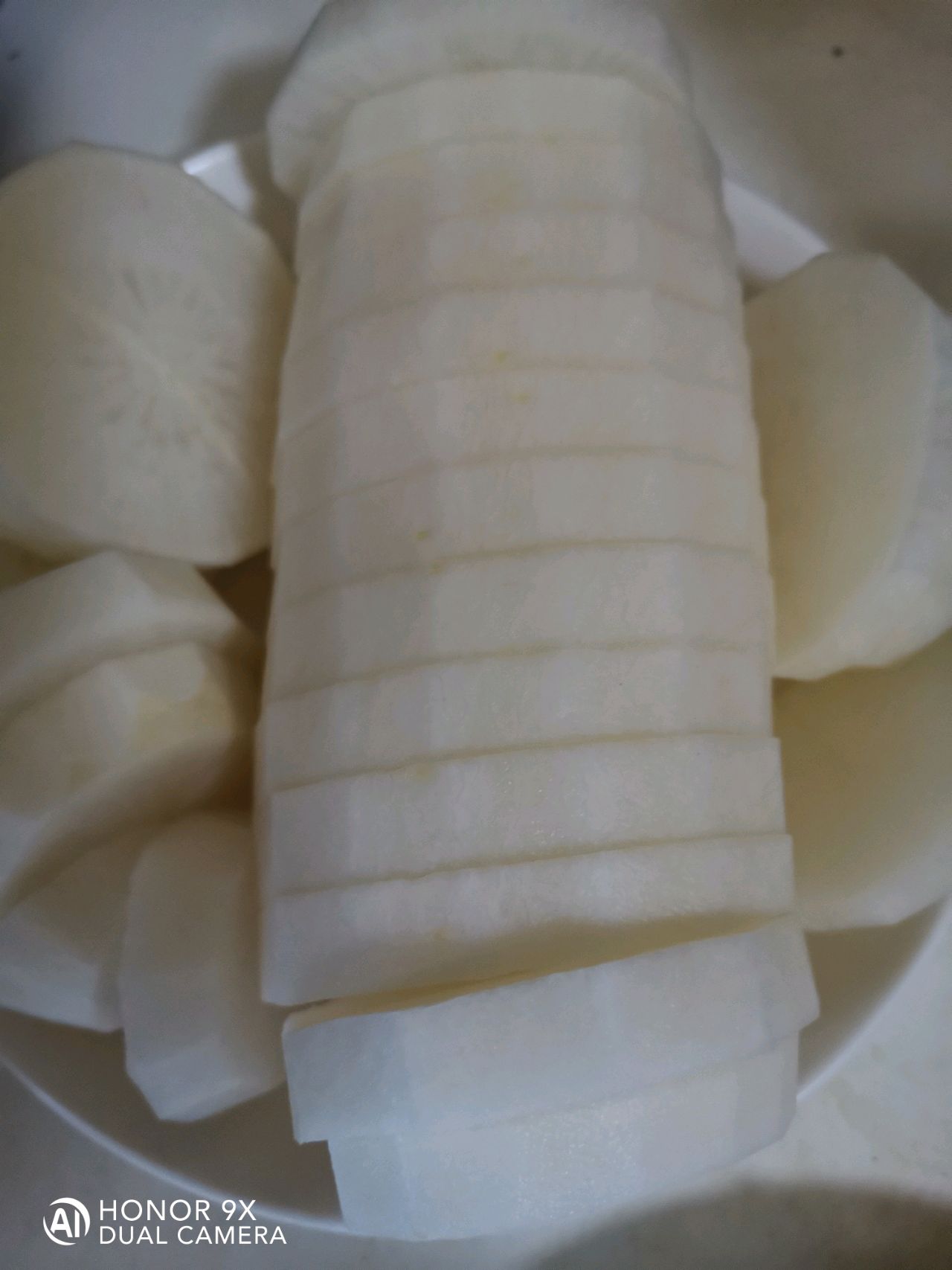 砂锅鱼炖豆腐萝卜