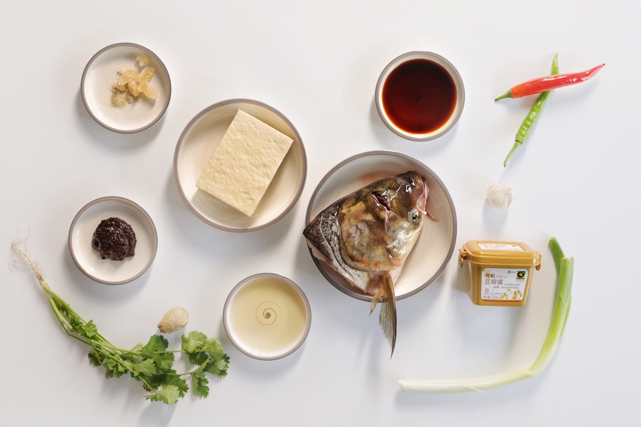 砂锅鱼头豆腐煲