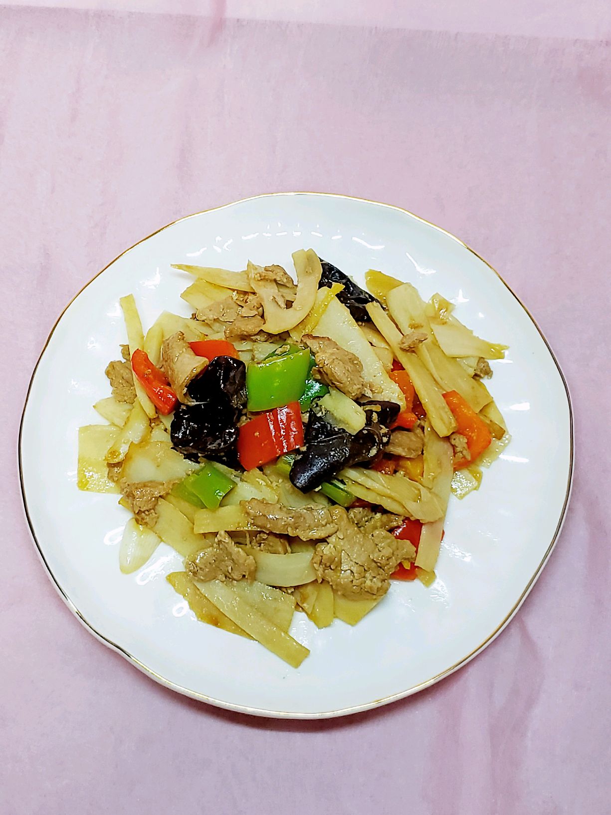 陕菜经典～莲菜炒肉