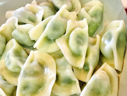 山茼蒿豆腐饺子