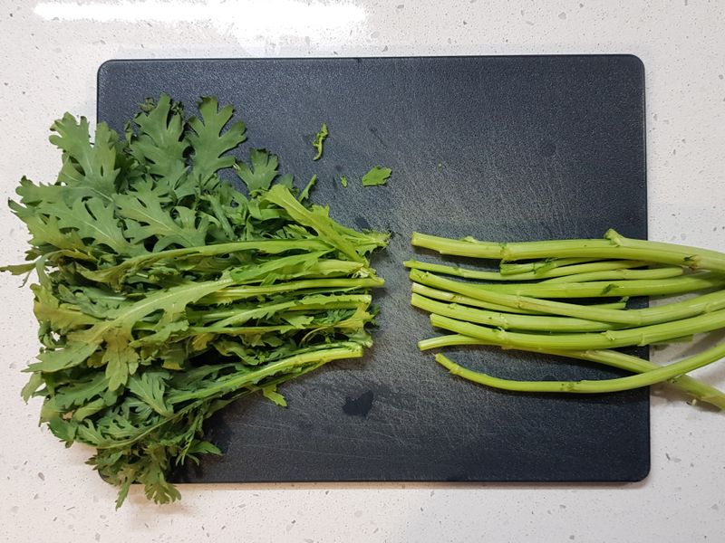 山茼蒿豆腐饺子