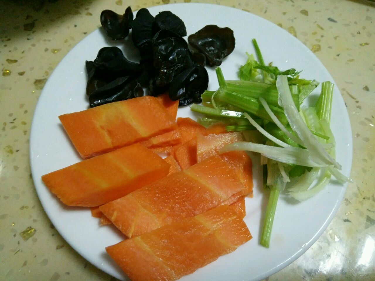 山药炒木耳