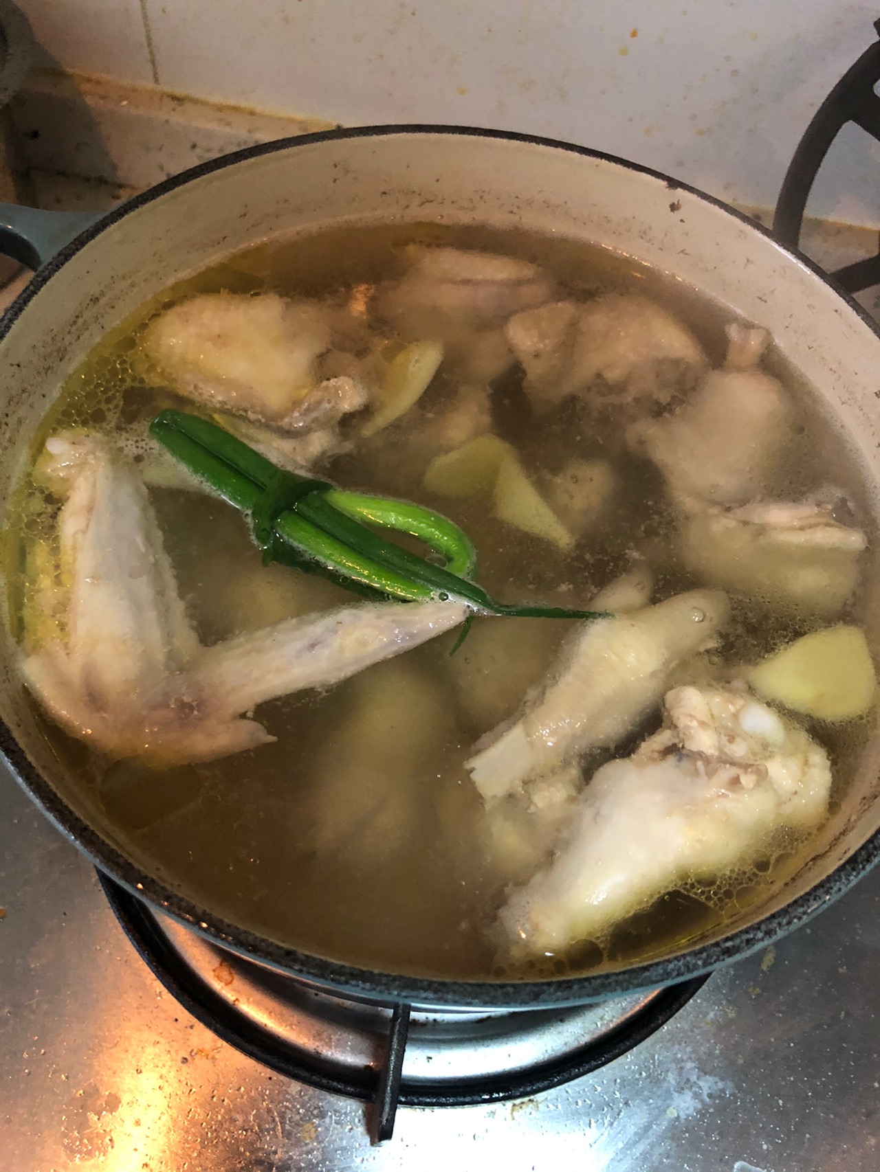山药虫草花炖老母鸡汤