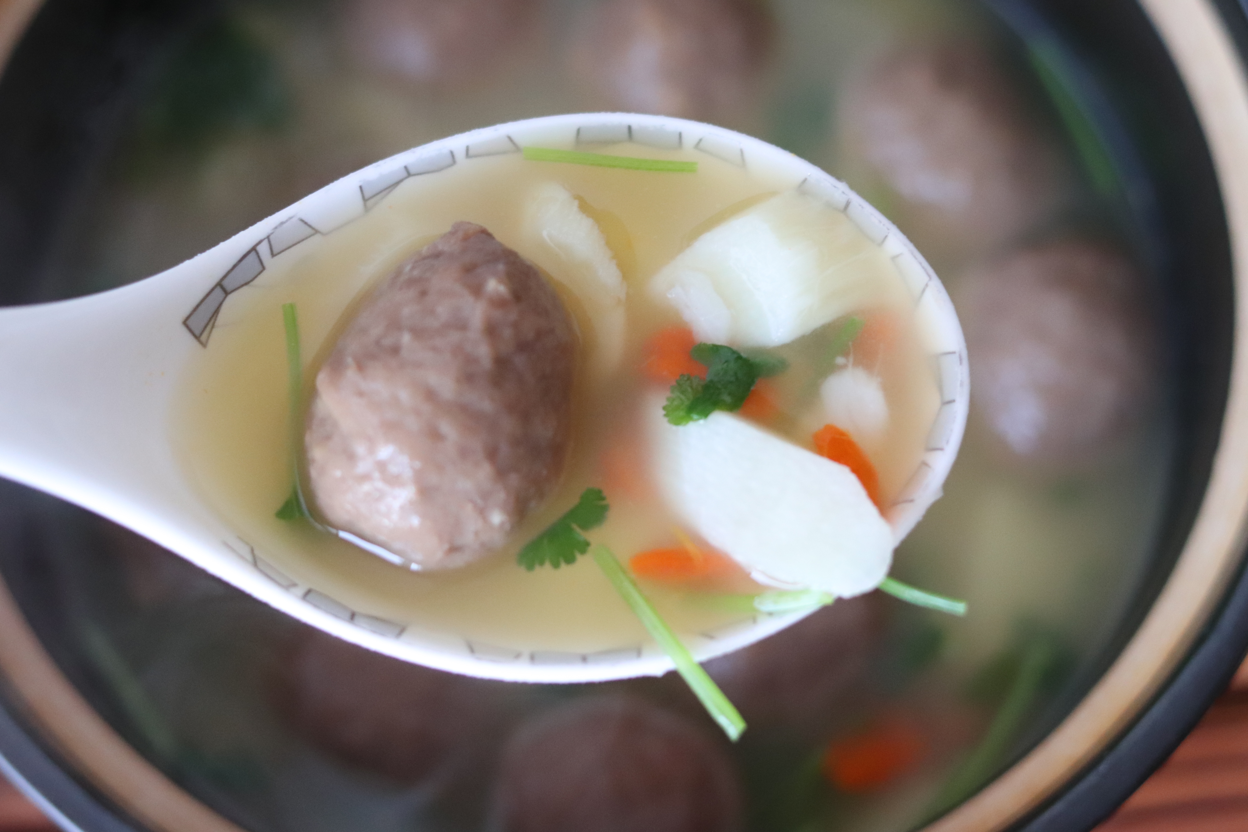 山药枸杞肉丸汤