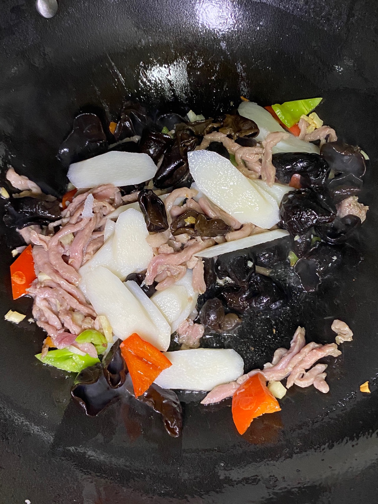 山药木耳炒肉丝