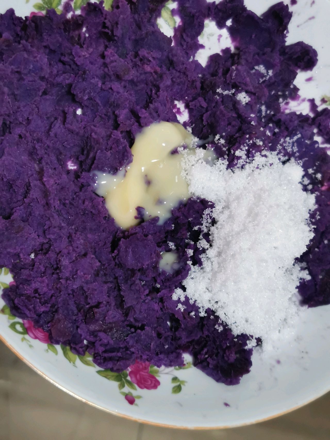 山药紫薯糯米饼