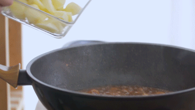 山楂土豆红烧肉